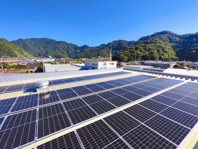 南工場に自家消費型太陽光発電設備を設置しました